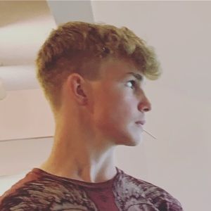 Meet your Posher, Cody